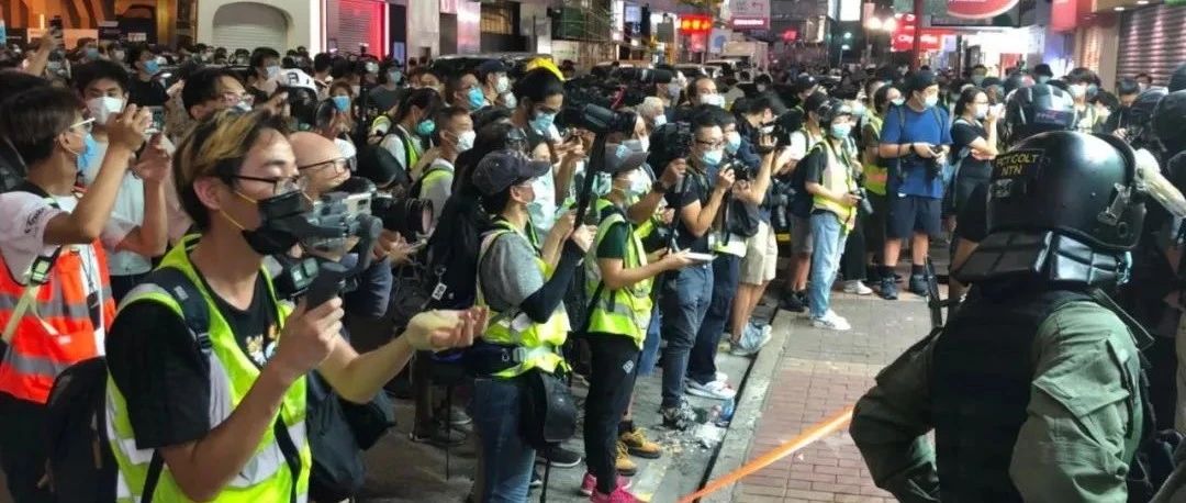 8点见昨日香港警方至少拘捕289人，中联办：零容忍！
